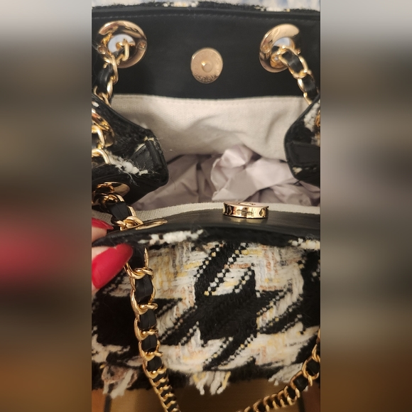 Nordstrom "Colette Bucket Bag" by btb Los Angeles - Picture 5 of 5